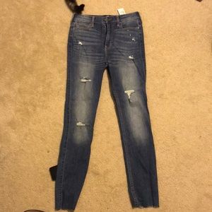 Hollister high-waisted ripped jeans (never worn)